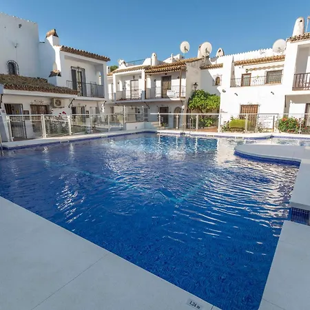 Vakantiehuis Canovas - Nueva - Pueblo Andaluz 95 *