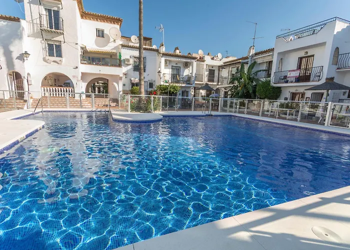 Vakantiehuis Canovas - Nueva - Pueblo Andaluz 95 Nerja